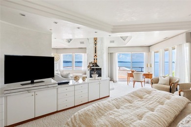 Indulge in the ultimate luxury at this magnificent beachfront - photo 19