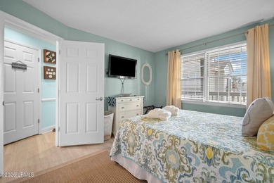 Wake up to sweeping ocean views and unforgettable sunrises from - photo 21