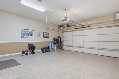 Rare opportunity to own one of the few ranch-style homes in this - photo 23