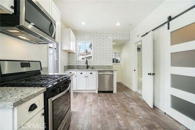 Prime Investment Opportunity in Long Beach! This fully - photo 26