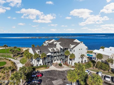 Wake up to sweeping ocean views and unforgettable sunrises from - photo 34