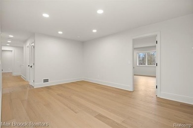 Introducing 1888 W. Tahquamenon-a premier luxury estate offering - photo 44