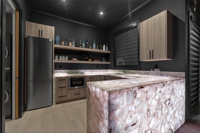 A contemporary, elegantly designed 4,715 sq ft, 4 BR, 5.5 BA - photo 44