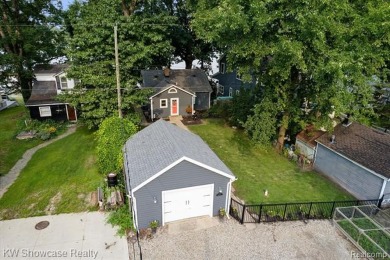 Round Lake - Livingston County Home Sale Pending in Brighton Michigan