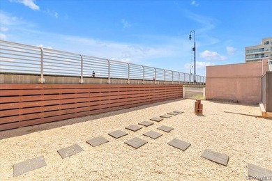 Luxury Beachfront Building with 2 Bedroom, 2 Bath and INCREDIBLE - photo 12