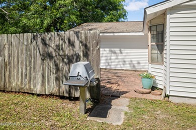 Welcome to a beautifully renovated 4-bedroom, 2-bath residence - photo 29