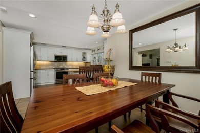Welcome to Nassau Shores in Massapequa! This beautifully - photo 30