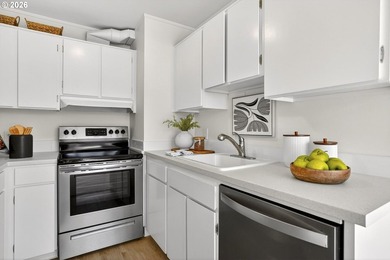 Step into the Fontaine - Portland's iconic mid-century classic -