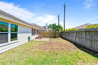 Welcome to this beautifully designed 4- bedroom, 2 bath home - photo 15