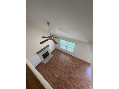 Price reduction on this beautiful townhouse. Recently updated - photo 17