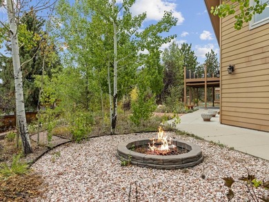 Back on the market with key improvements completed, this 5,000+ - photo 10