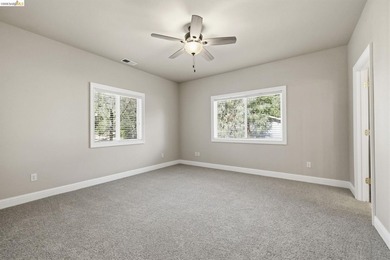 Welcome to 20686 Crest Pine Easement. Well- maintained, fully - photo 18