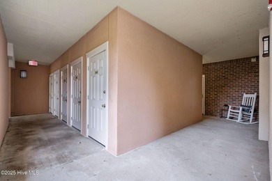 Fourth-floor waterfront condo offering Intracoastal Waterway and