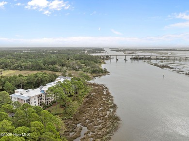 Fourth-floor waterfront condo offering Intracoastal Waterway and