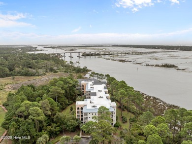 Fourth-floor waterfront condo offering Intracoastal Waterway and