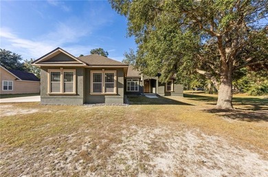 (private lake, pond, coastal) Home Active Under Contract in White Oak Georgia