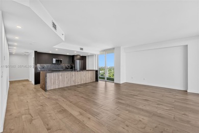 3-bedroom, 2-bath residence with exceptional views in Edgewater