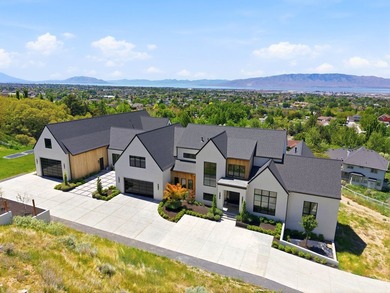 Make your way up a private lane to an exceptional modern estate - photo 1