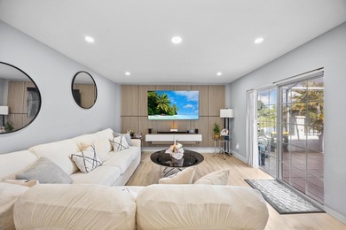 Lake Wellington Townhome/Townhouse Sale Pending in Wellington Florida