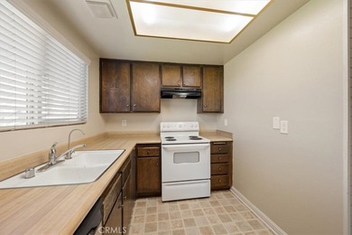 Professional pictures coming soon! Welcome to this inviting - photo 10