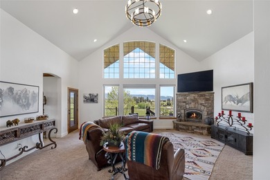 One-of-a-kind equestrian estate. Two homes sitting on two - photo 6