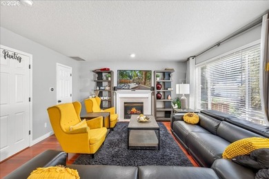 Seller is motivated to find this gorgeous home a new owner, come - photo 16