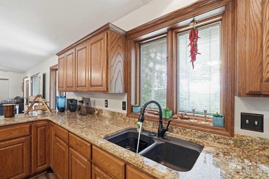 Wake up to breathtaking lake and mountain views with spectacular - photo 17