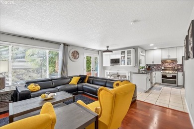 Seller is motivated to find this gorgeous home a new owner, come - photo 17