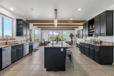 One-of-a-kind equestrian estate. Two homes sitting on two - photo 8