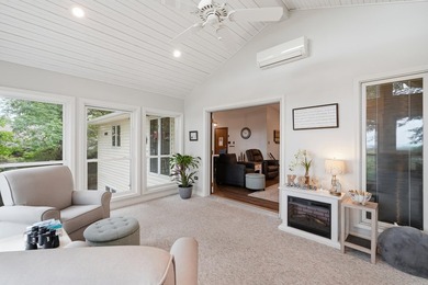 Wake up to breathtaking lake and mountain views with spectacular - photo 20