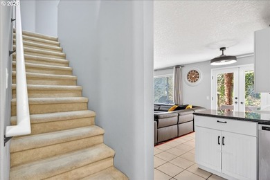 Seller is motivated to find this gorgeous home a new owner, come - photo 21