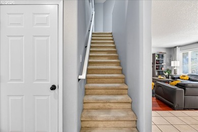 Seller is motivated to find this gorgeous home a new owner, come - photo 22
