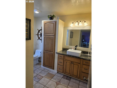 4 bed 2.5 baths stucco home, on 4.52 acres built is 2004e see - photo 25