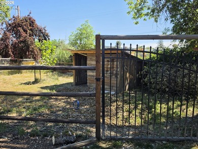 4 bed 2.5 baths stucco home, on 4.52 acres built is 2004e see - photo 30