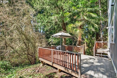 Seller is motivated to find this gorgeous home a new owner, come - photo 32