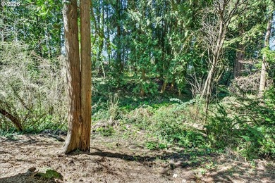 Seller is motivated to find this gorgeous home a new owner, come - photo 33
