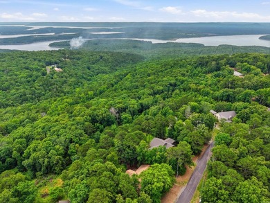 Wake up to breathtaking lake and mountain views with spectacular - photo 47