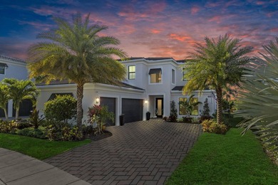 Stunning 4-bedroom, 5-bathroom lakefront estate home in - photo 1