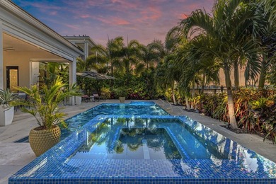 Stunning 4-bedroom, 5-bathroom lakefront estate home in - photo 2