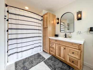 Remodeled home only 5 miles from Colville overlooking the south - photo 17