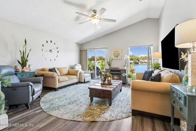 Beautiful one-story lakefront home offering breathtaking - photo 21
