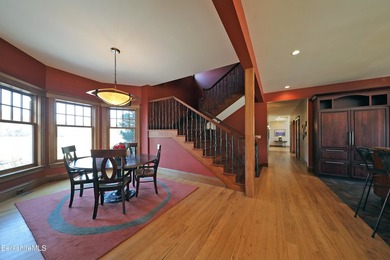 The Definition of Ultimate Privacy! A masterpiece of a home - photo 24