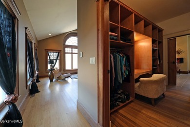 The Definition of Ultimate Privacy! A masterpiece of a home - photo 38