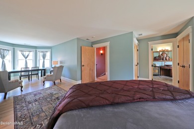 The Definition of Ultimate Privacy! A masterpiece of a home - photo 49