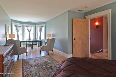The Definition of Ultimate Privacy! A masterpiece of a home - photo 50