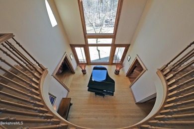 The Definition of Ultimate Privacy! A masterpiece of a home - photo 54