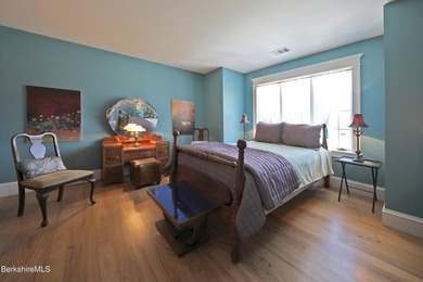 The Definition of Ultimate Privacy! A masterpiece of a home - photo 56