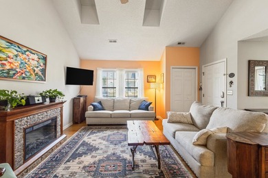 Amazing 2BR/2.5BA end-unit townhome located in the heart of - photo 13
