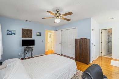 Amazing 2BR/2.5BA end-unit townhome located in the heart of - photo 21