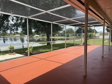 Beautiful lakefront home in the heart of Pasadena Lakes - photo 25